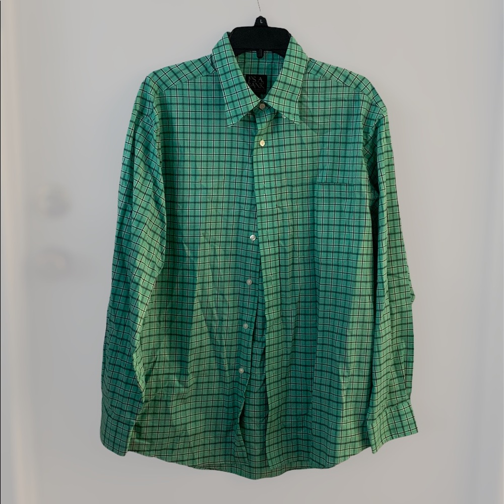 Jos A Bank travelers button down shirt